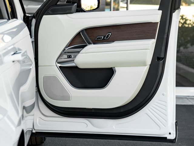 New 2027 Land Rover Range Rover SE AWD/4WD image 33