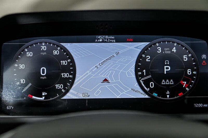 Used 2020 Land Rover Defender 110 First Edition AWD/4WD image 21