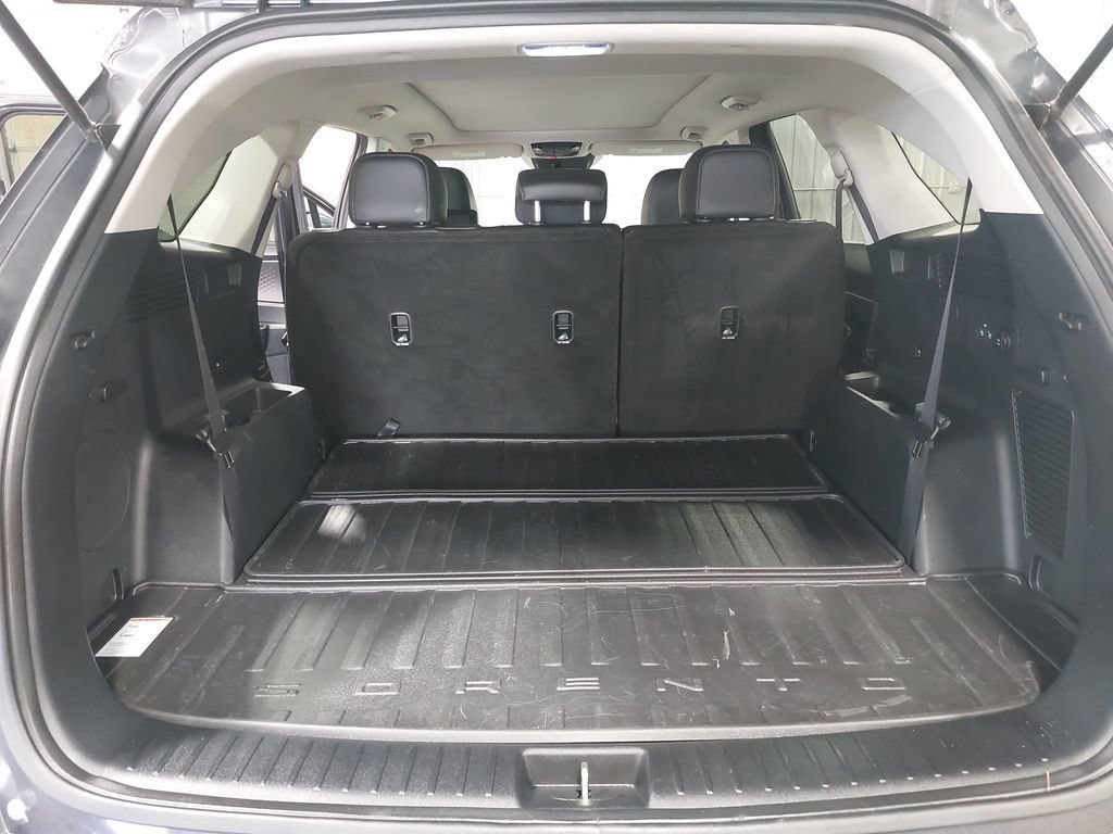 Used 2025 Kia Sorento S w/ Panoramic Sunroof Package FWD image 27