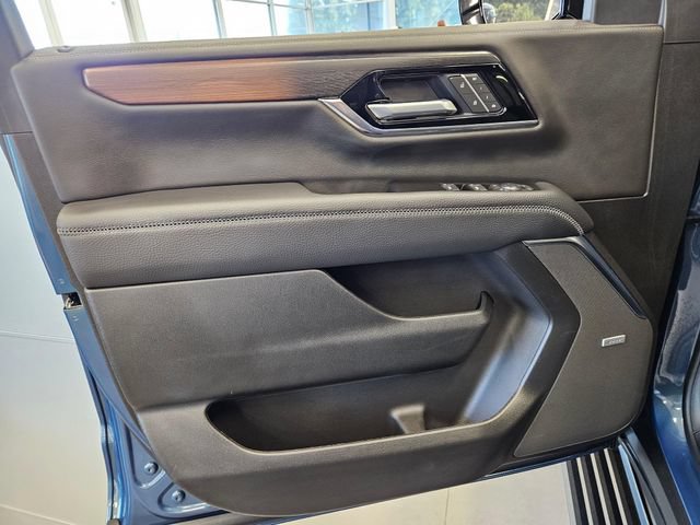 New 2026 GMC Yukon Denali w/ Sun & Power Step Package AWD/4WD image 19