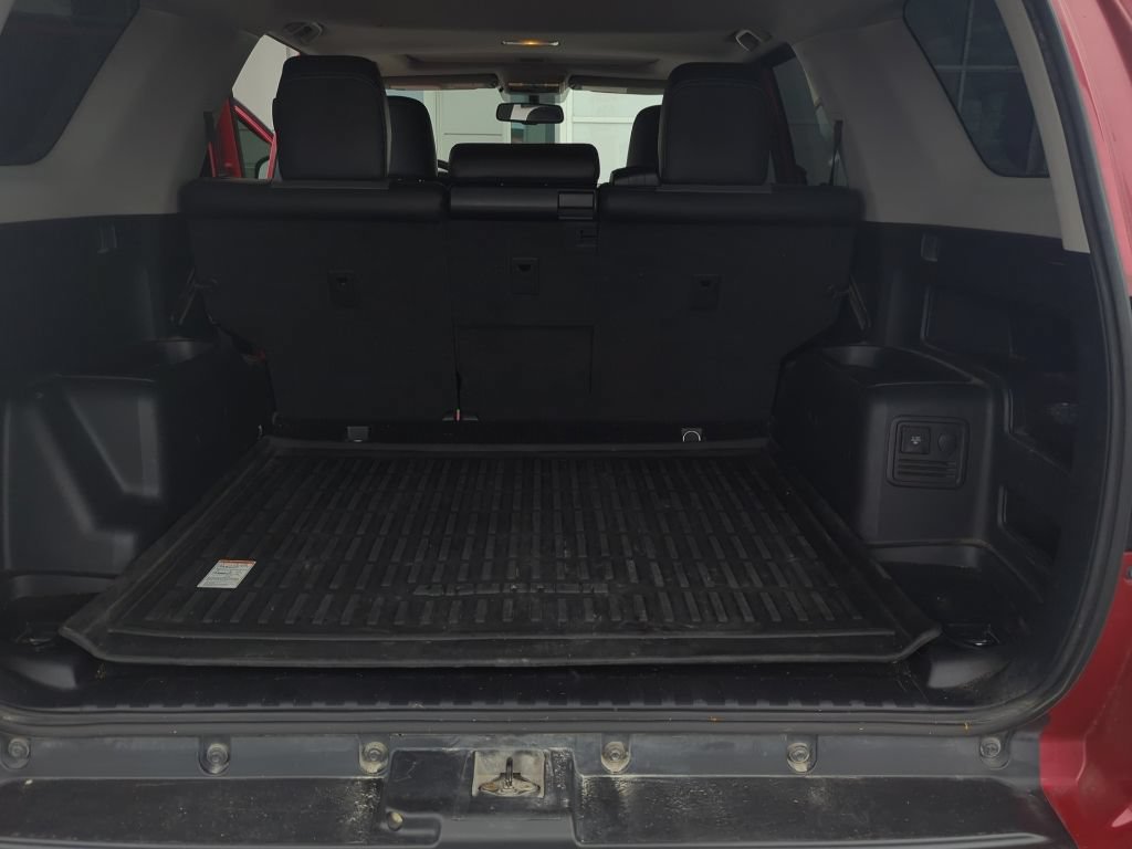 Used 2016 Toyota 4Runner SR5 Premium AWD/4WD image 7
