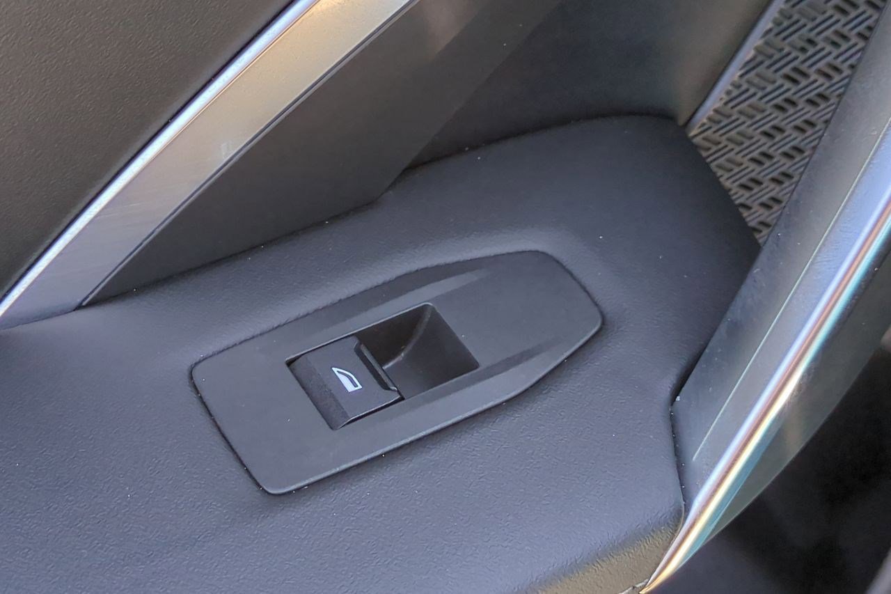 Used 2025 BMW X1 M35i AWD/4WD image 28