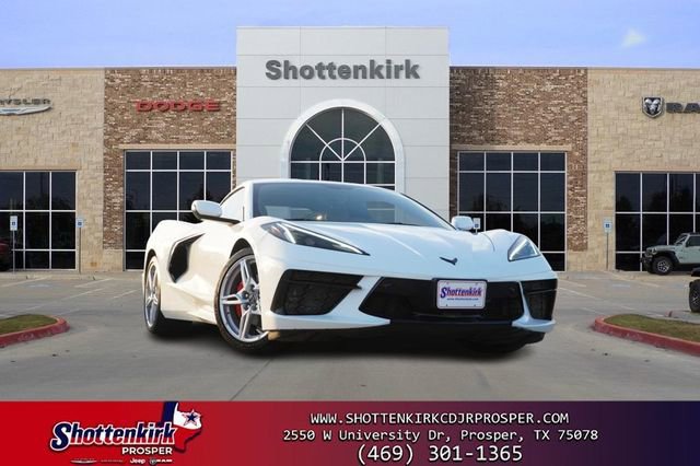 Used 2022 Chevrolet Corvette Stingray Preferred Cpe w/ Engine Appearance Package image 1