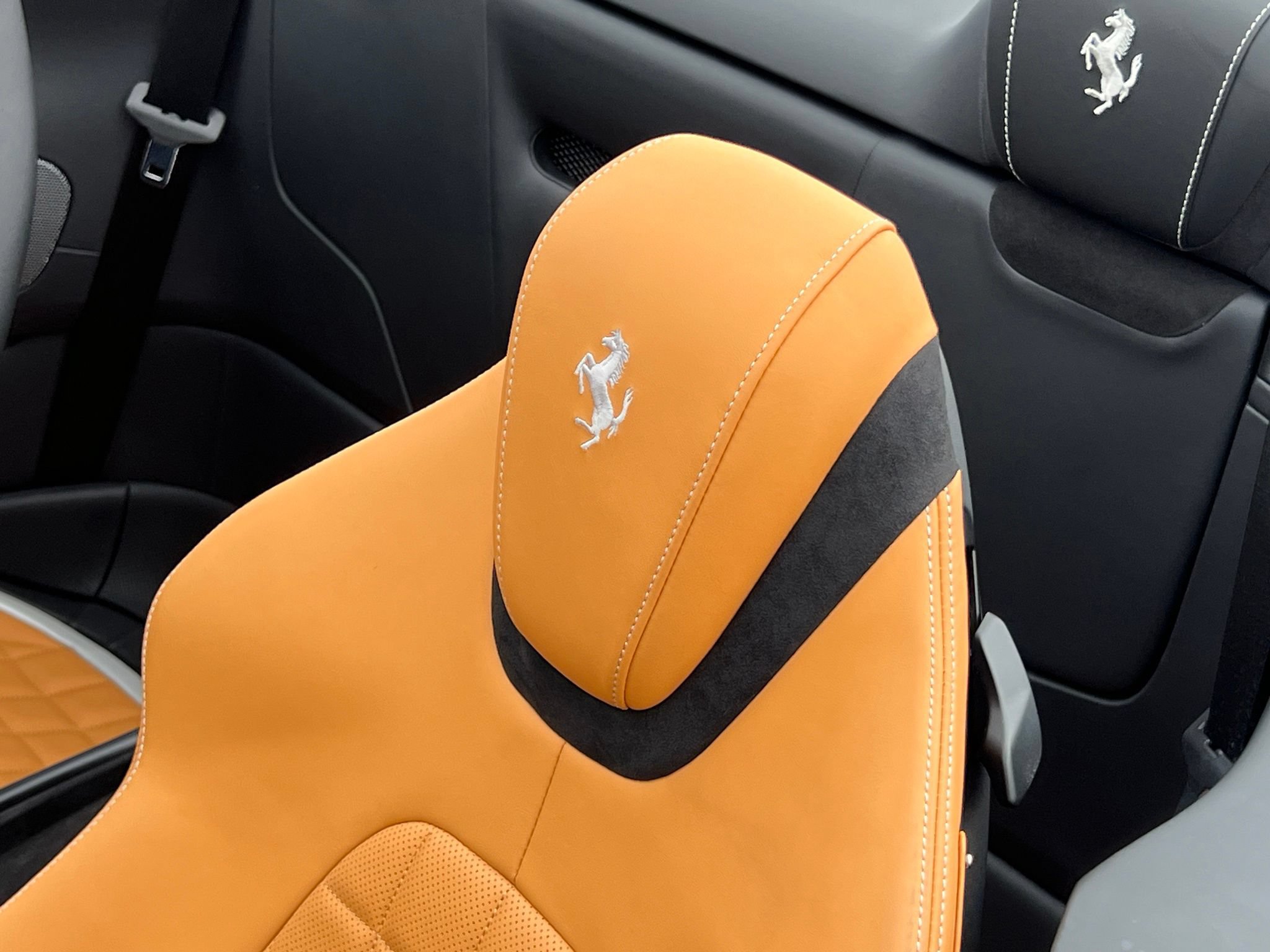 Used 2024 Ferrari Roma Spider RWD image 41