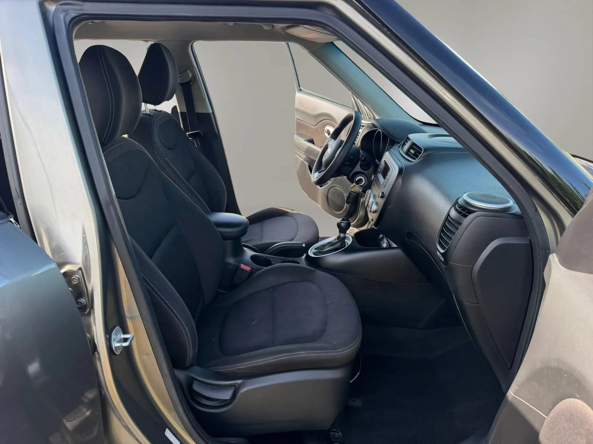 Used 2016 Kia Soul FWD image 15