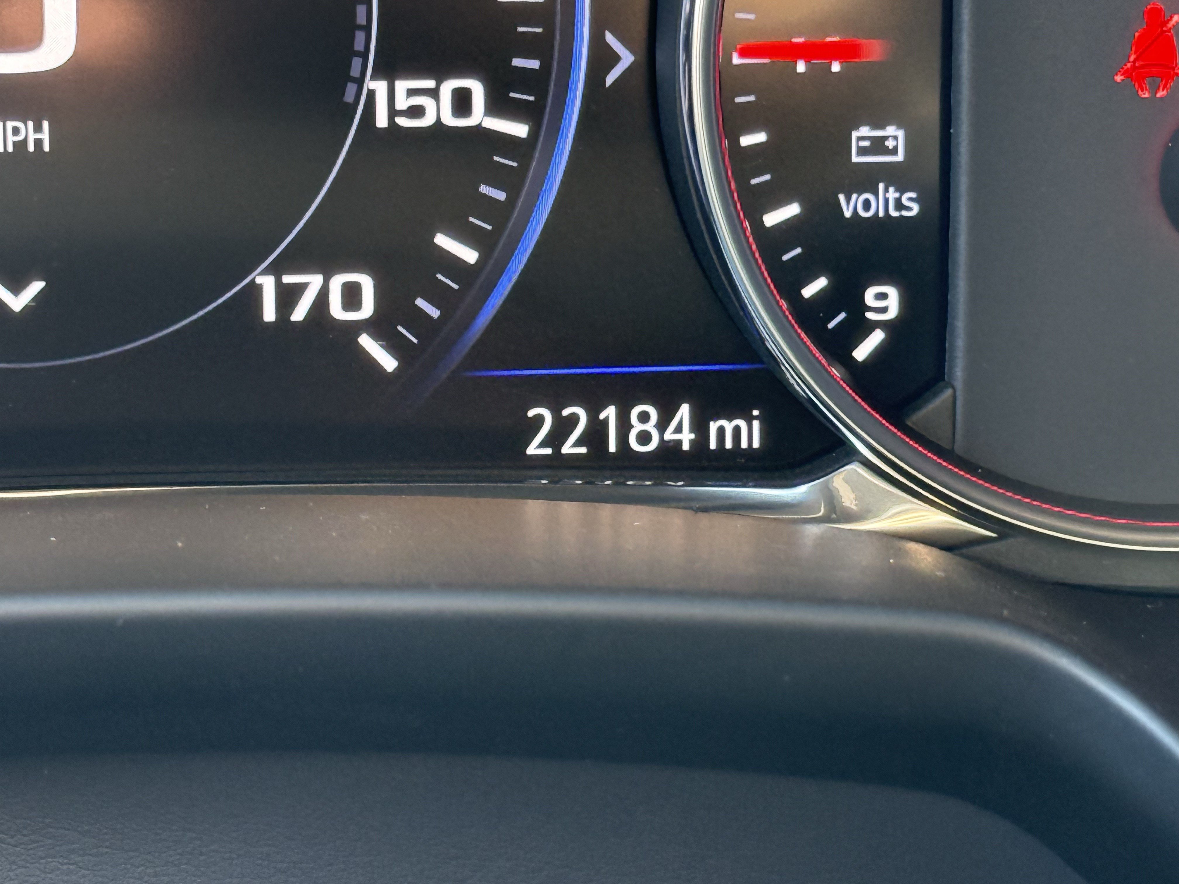 Used 2025 Chevrolet Blazer RS w/ Driver Confidence II Package FWD image 21
