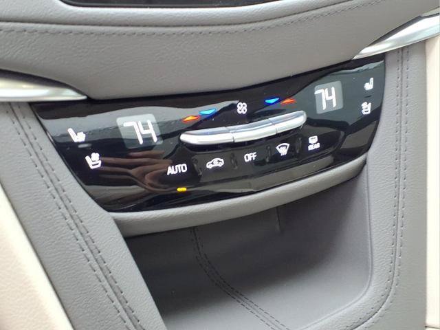 Used 2024 Cadillac XT5 Premium Luxury w/ Technology Package AWD/4WD image 14