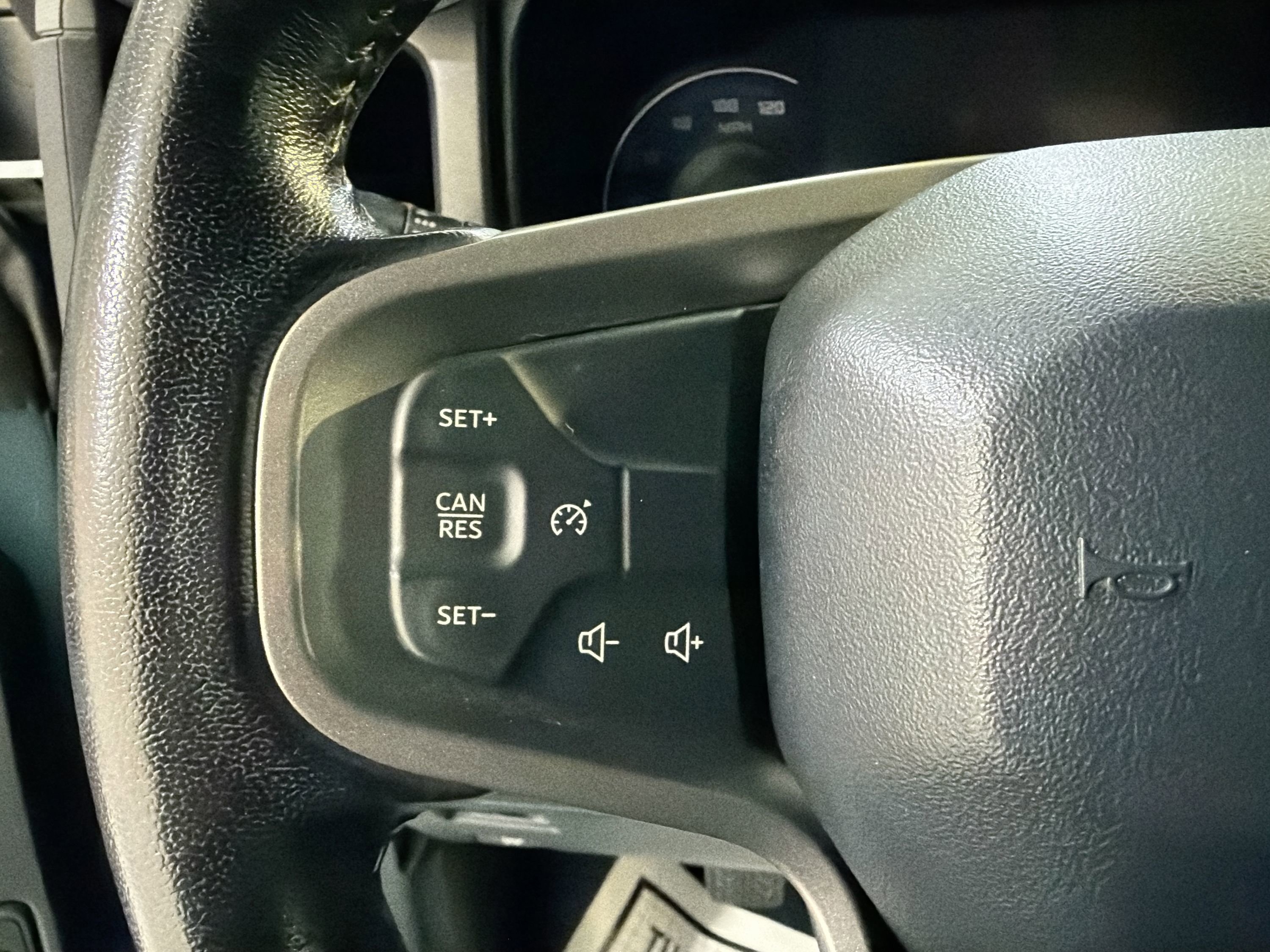 Used 2022 Ford Bronco Badlands image 14
