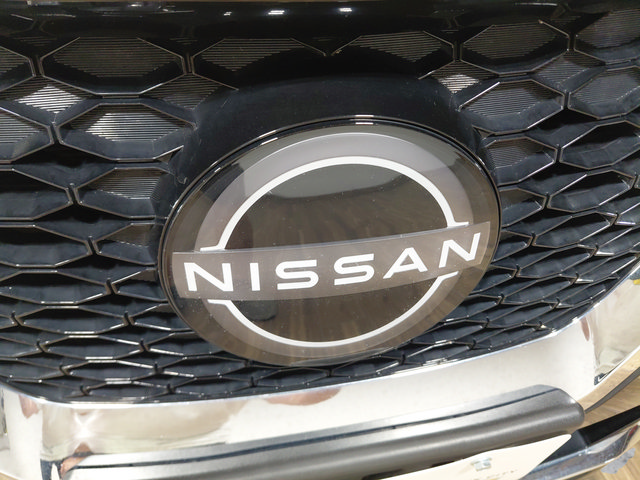 Used 2023 Nissan Maxima SV w/ Floor Mat Group FWD image 11