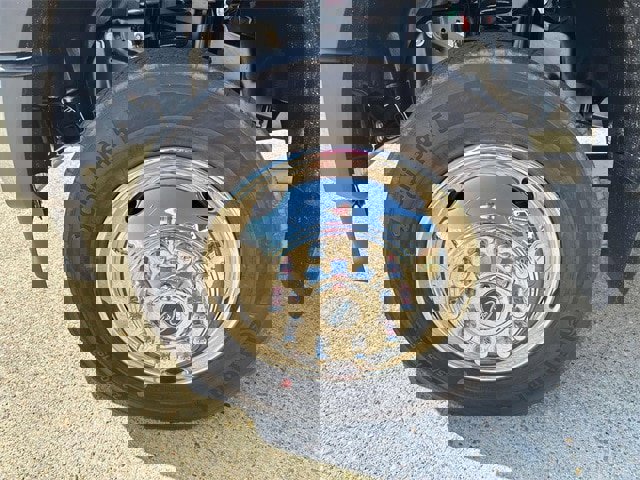 New 2025 Ford F550 4x4 Regular Cab Super Duty image 4