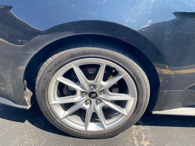 Used 2017 Ford Mustang GT Premium RWD image 7