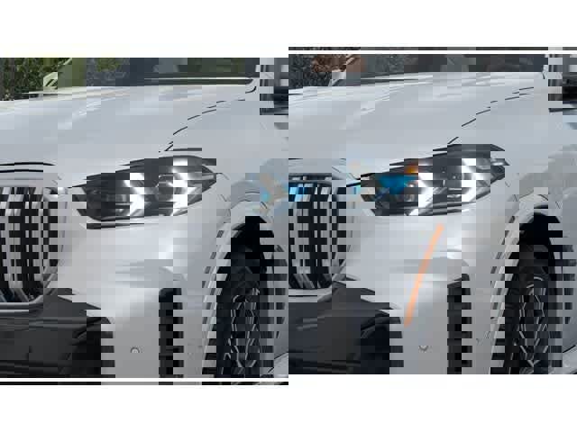 New 2025 BMW X5 xDrive40i w/ M Sport Package image 6