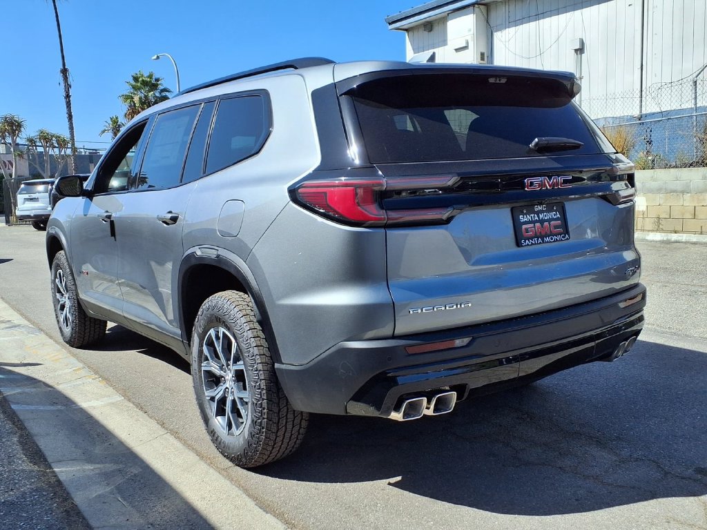 New 2027 GMC Acadia AT4 w/ Luxury Package AWD/4WD image 10