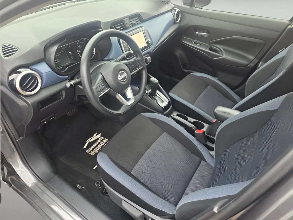 Used 2025 Nissan Versa SV FWD image 23