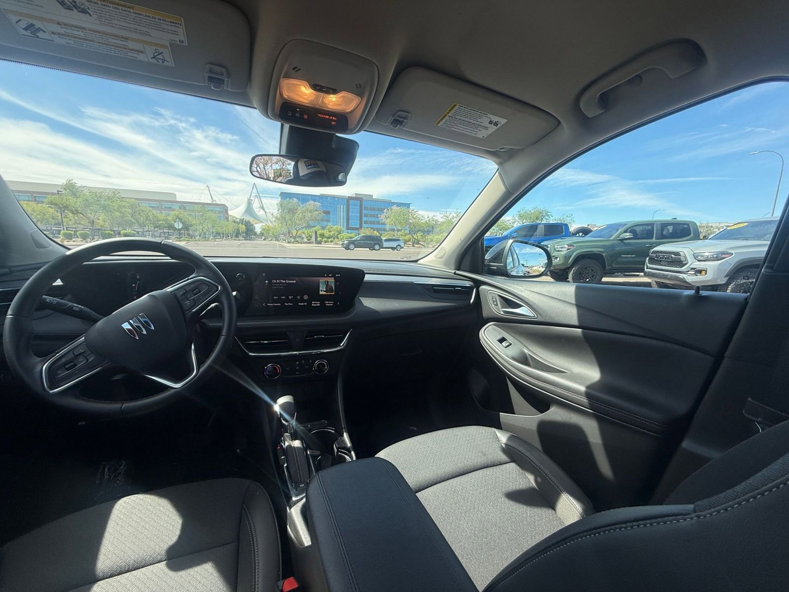 Used 2025 Buick Encore GX Preferred FWD image 35