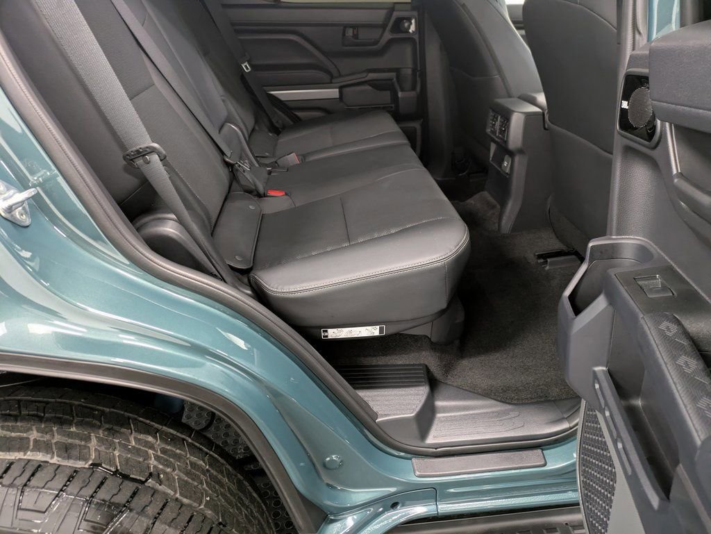 Used 2025 Toyota 4Runner TRD Off-Road Premium image 28