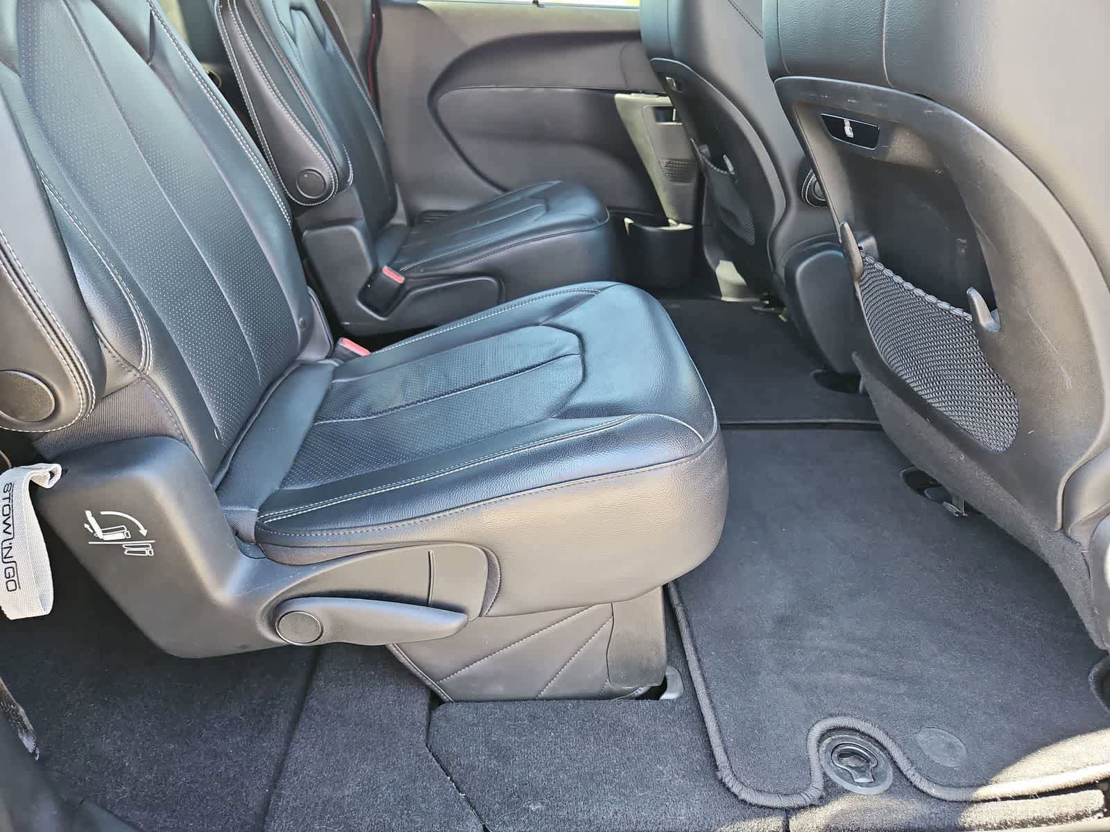 Used 2020 Chrysler Pacifica Touring-L AWD/4WD image 24