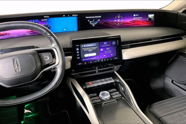 Used 2024 Lincoln Nautilus Reserve image 6