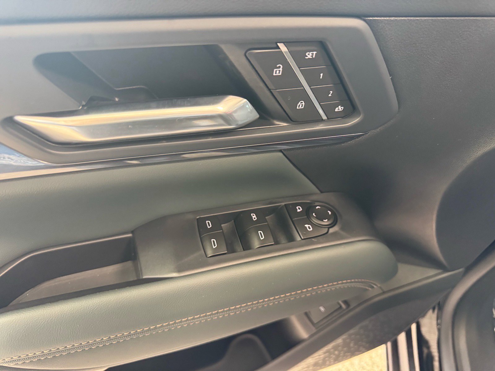 New 2026 GMC Terrain AT4 w/ Convenience Package III AWD/4WD image 16