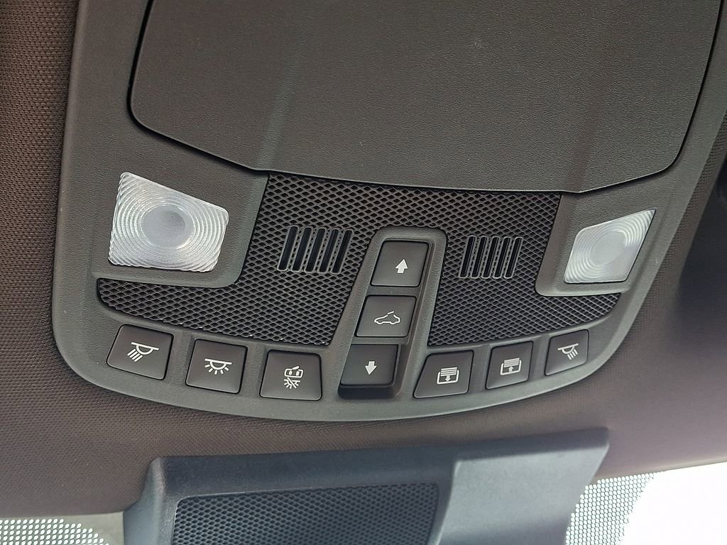 Used 2022 Ford F350 King Ranch w/ Chrome Package AWD/4WD image 23