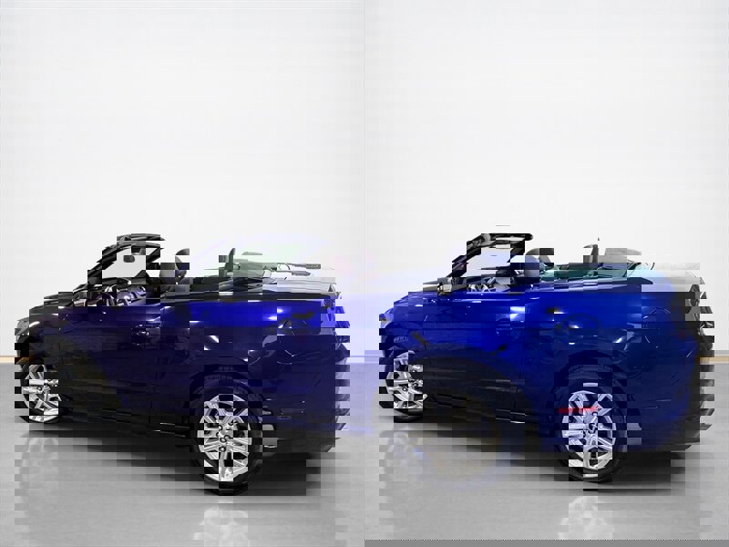 Used 2013 Ford Mustang Convertible image 7