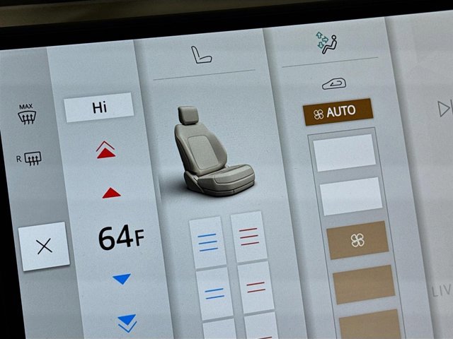 Used 2026 Land Rover Range Rover Velar S image 23