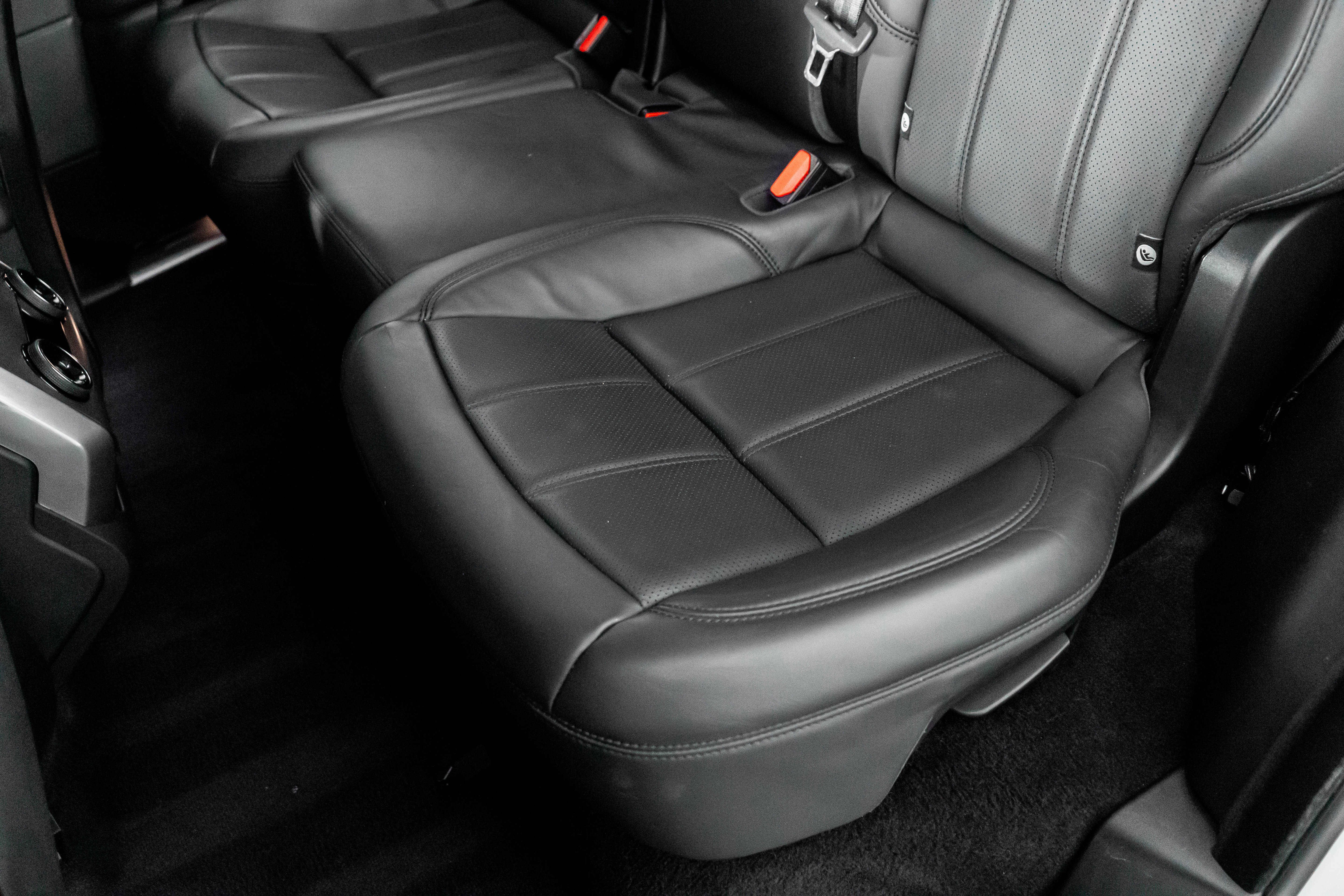 Used 2019 Land Rover Range Rover Sport HSE image 28