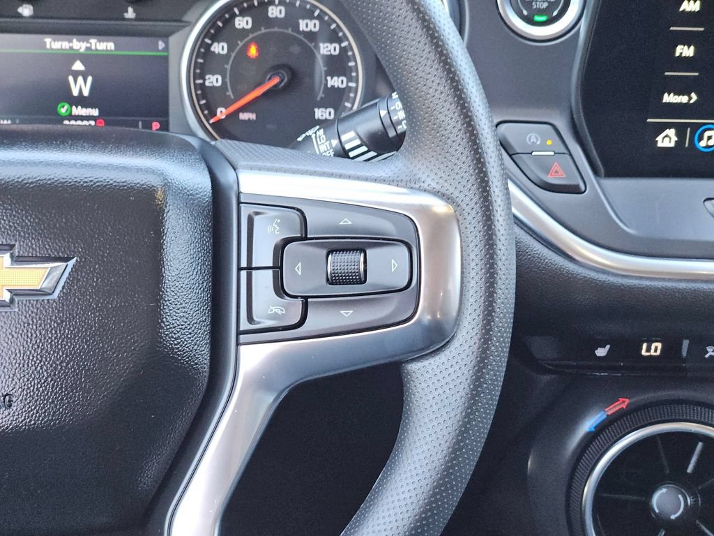 Used 2025 Chevrolet Blazer LT FWD image 25