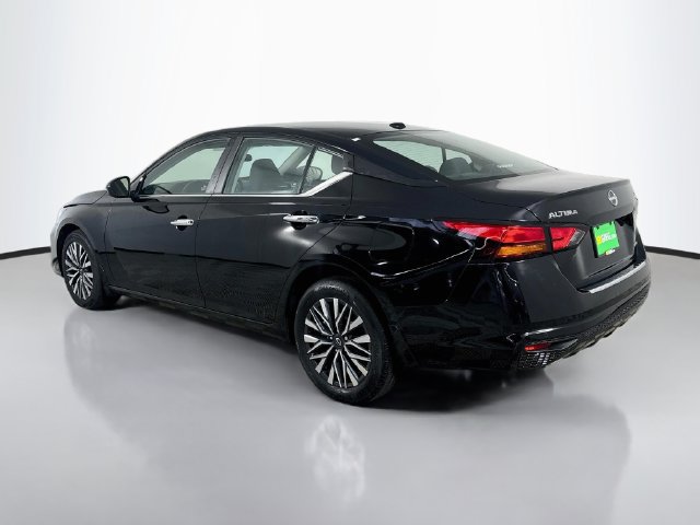 Used 2023 Nissan Altima 2.5 SV AWD/4WD image 7