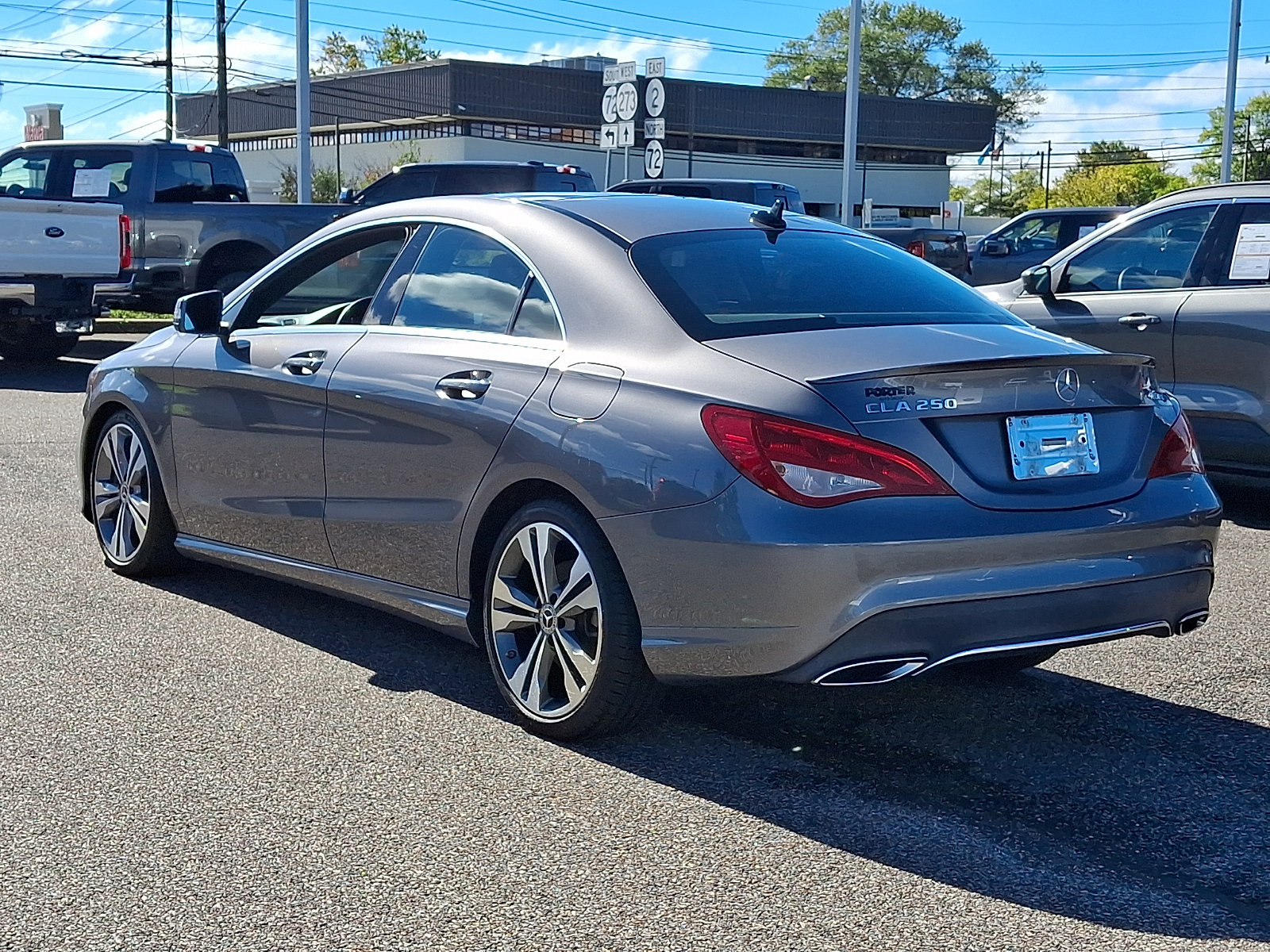 Used 2018 Mercedes-Benz CLA 250 4MATIC image 7