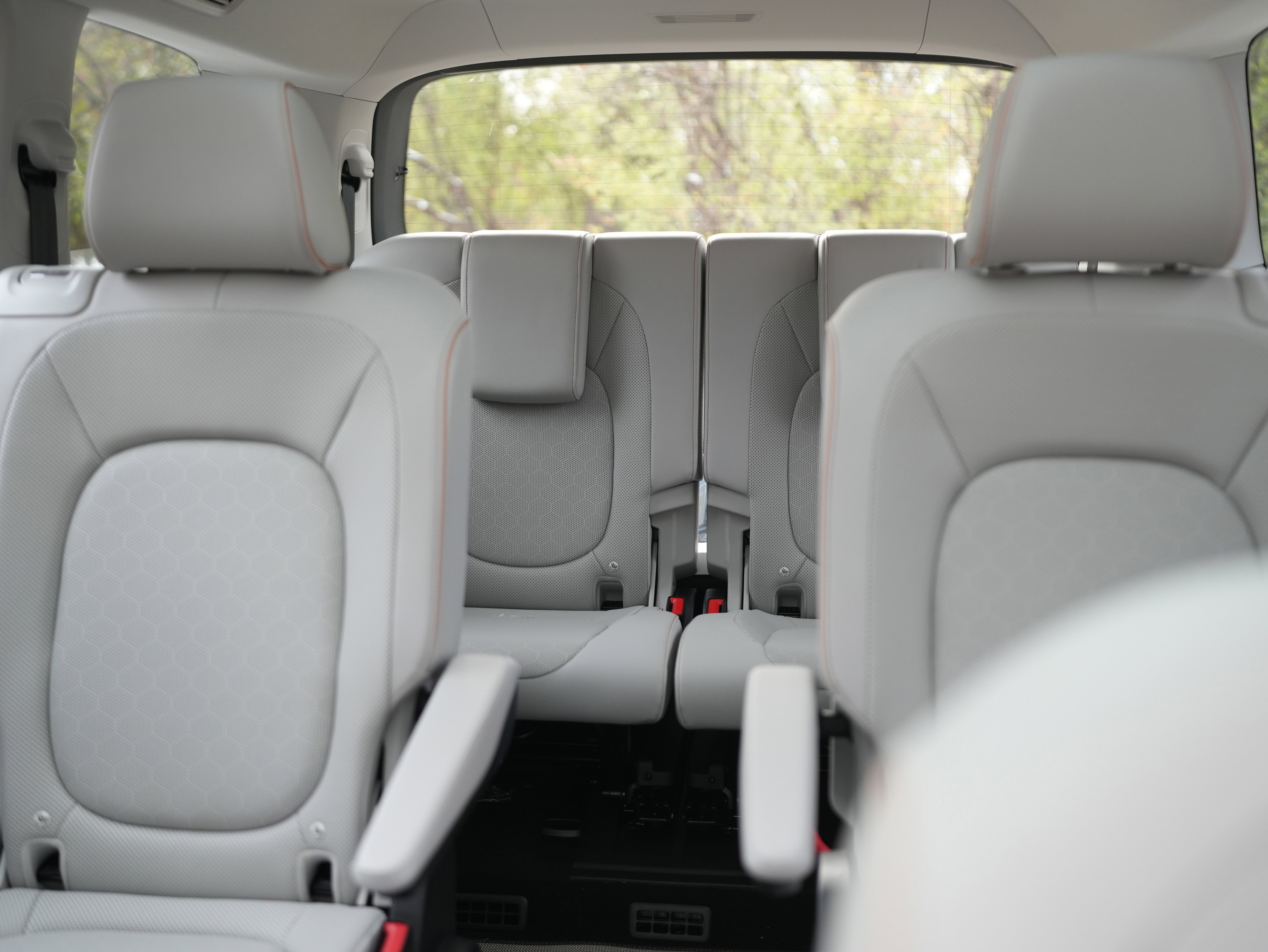 New 2025 Volkswagen ID. Buzz Pro S Plus image 29