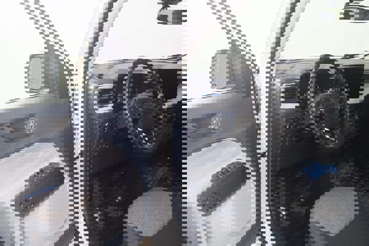 Used 2025 Ford Maverick XLT w/ 4K Tow Package image 43