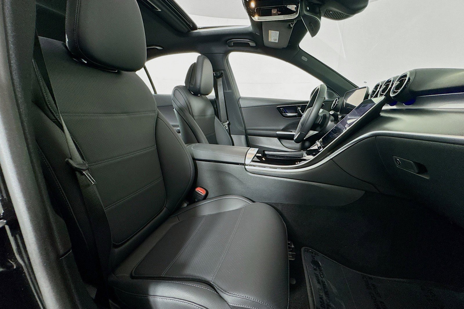 Certified 2024 Mercedes-Benz C 300 Sedan image 8