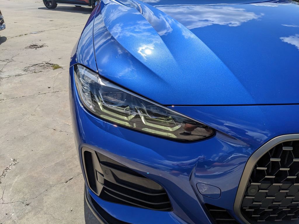 Used 2022 BMW M440i Convertible w/ Premium Package image 10