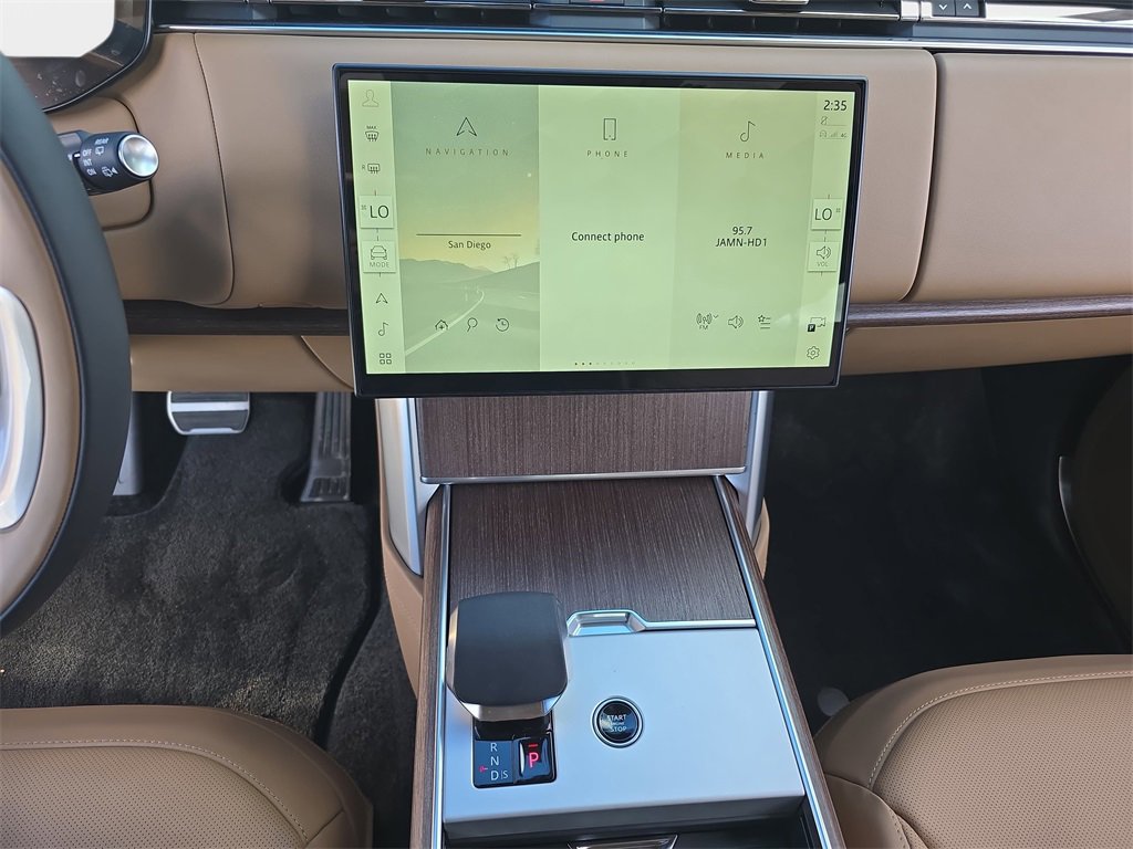 New 2026 Land Rover Range Rover SE image 21