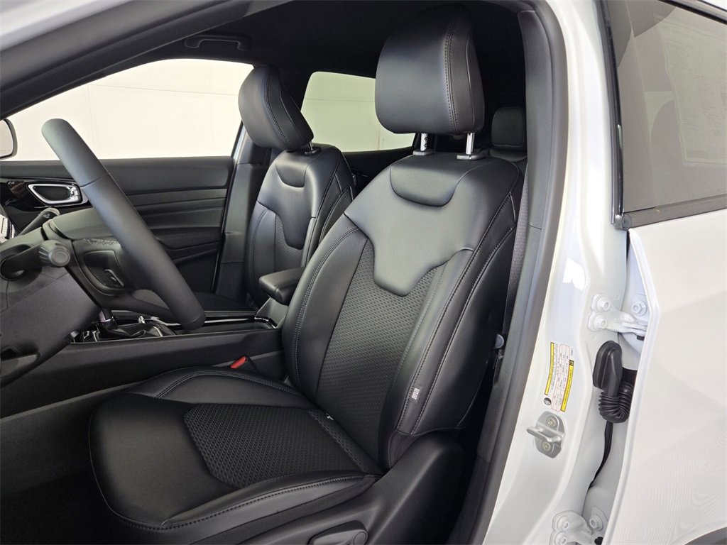 New 2026 Jeep Compass Latitude image 7