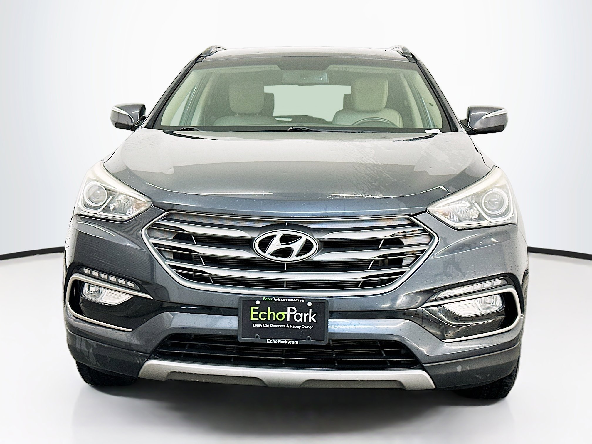 Used 2017 Hyundai Santa Fe Sport image 2