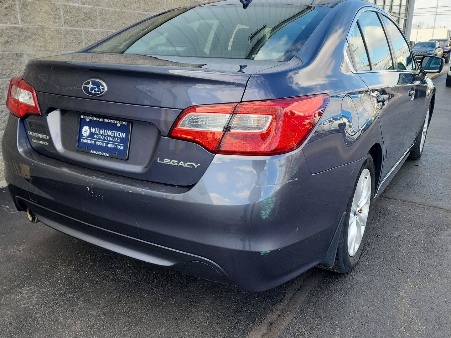 Used 2016 Subaru Legacy 2.5i Premium AWD/4WD image 5