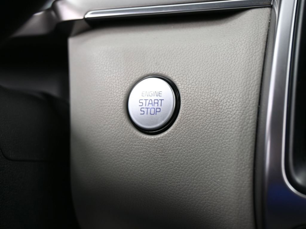 Used 2022 Kia Sorento EX w/ Panoramic Sunroof Package image 31