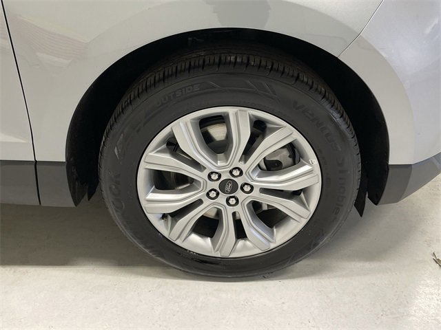 Used 2024 Ford Edge Titanium image 14