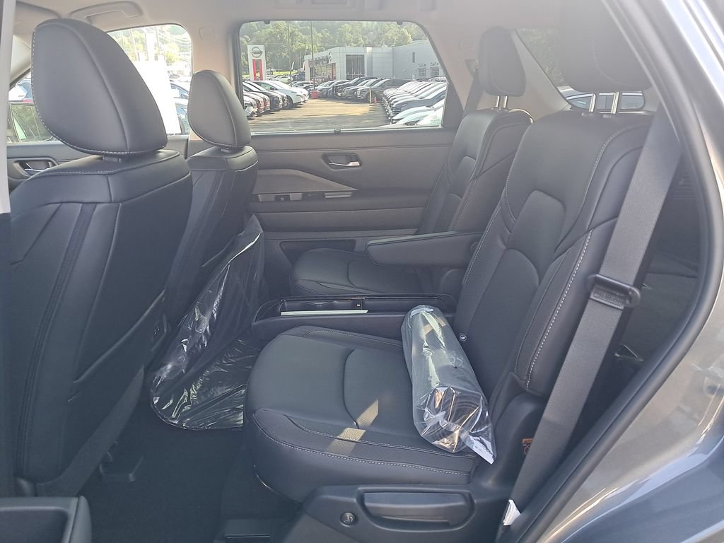 New 2026 Nissan Pathfinder SL AWD/4WD image 26