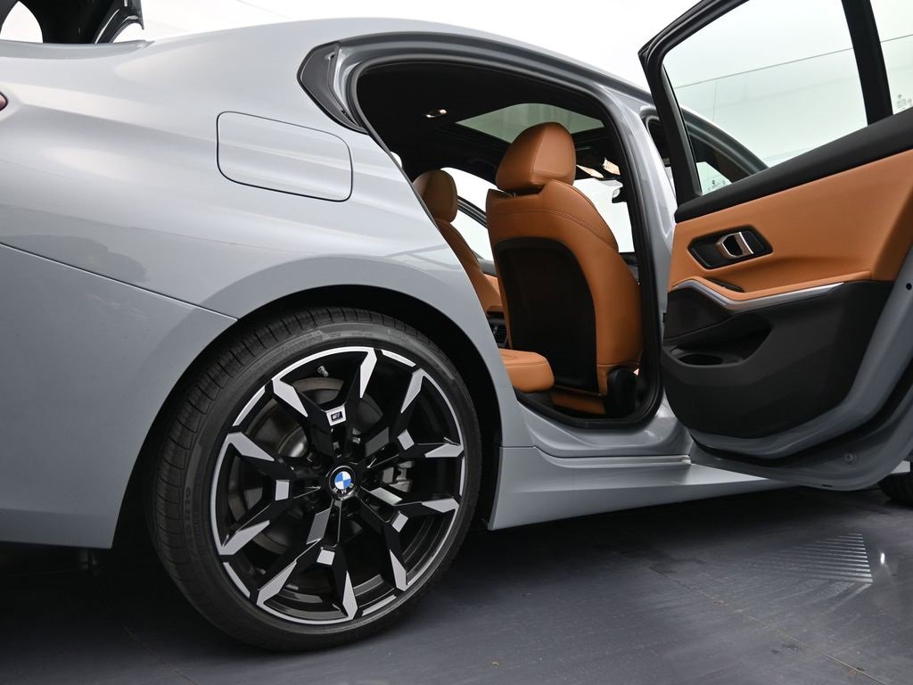 New 2025 BMW 330i xDrive Sedan w/ M Sport Package image 18