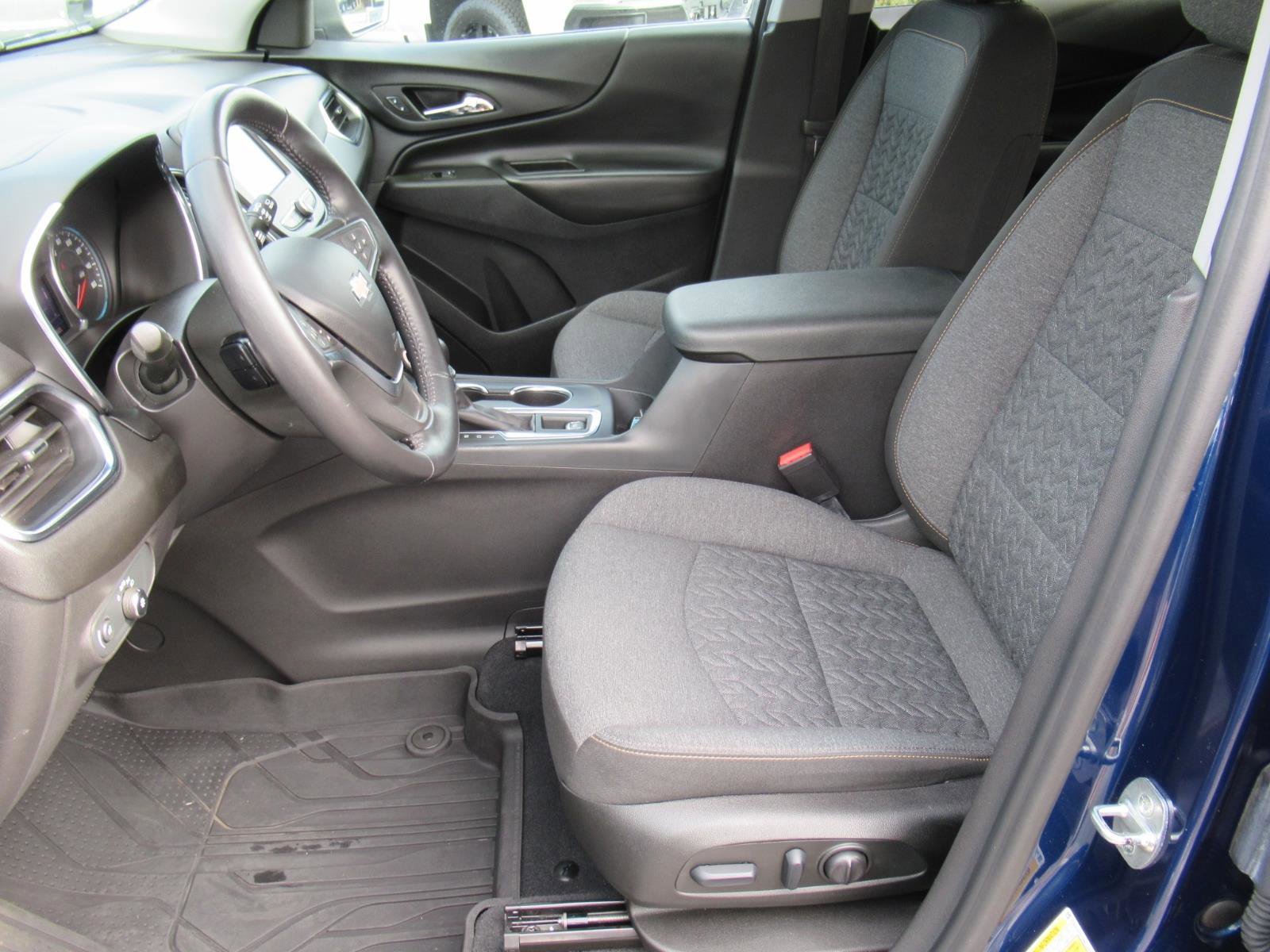 Used 2022 Chevrolet Equinox LT image 17