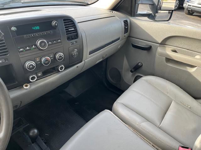 Used 2011 GMC Sierra 3500 W/T w/ Snow Plow Prep Package image 13