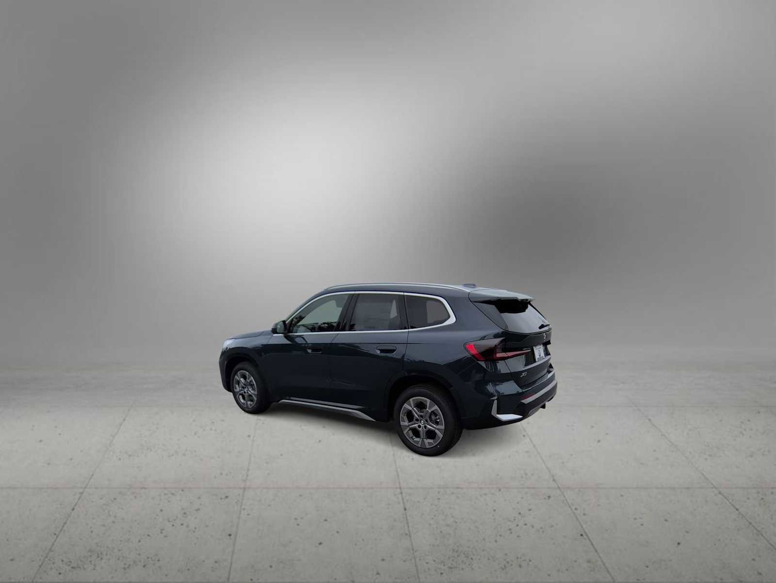 New 2026 BMW X1 xDrive28i w/ Technology Package AWD/4WD image 6