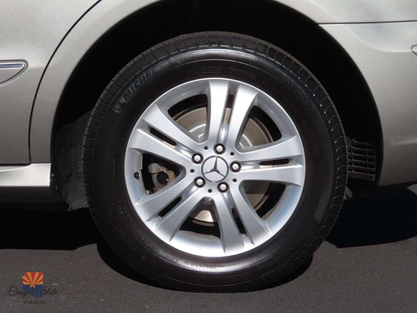 Used 2006 Mercedes-Benz R 500 4MATIC image 21