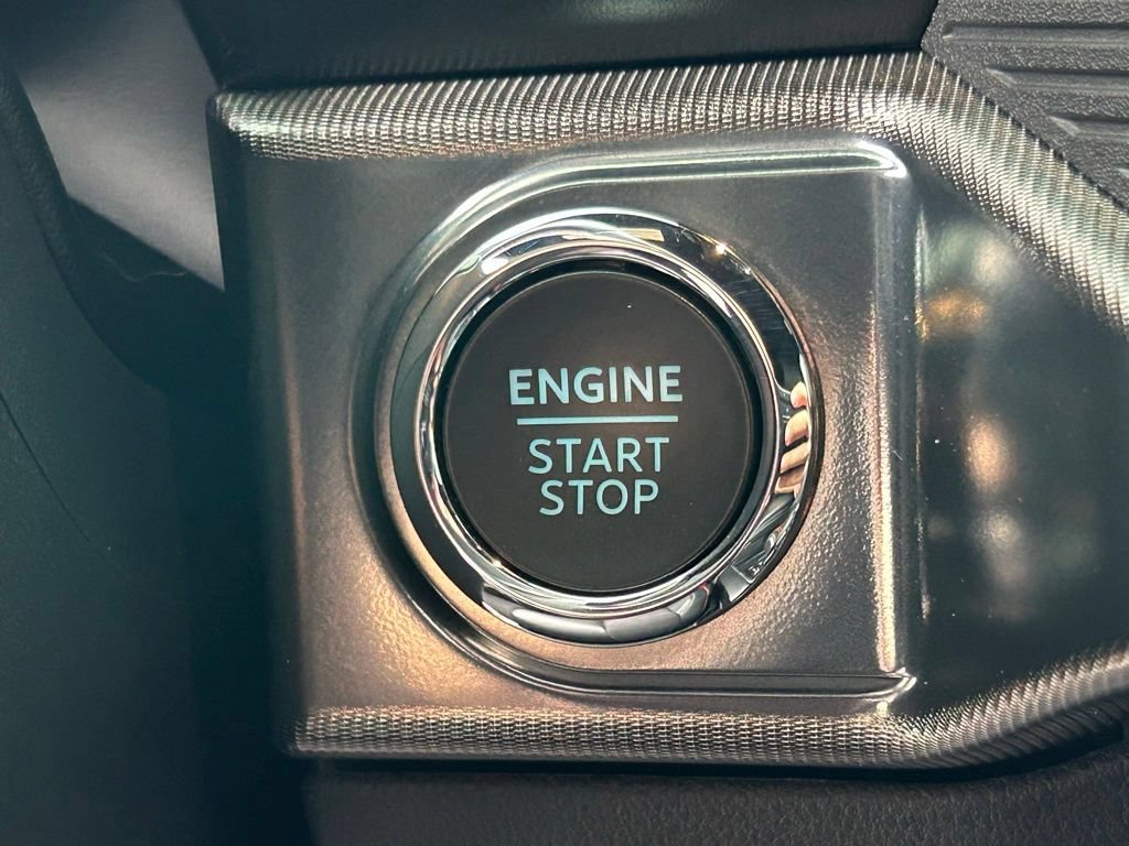 Used 2025 Ford F150 Raptor AWD/4WD image 21