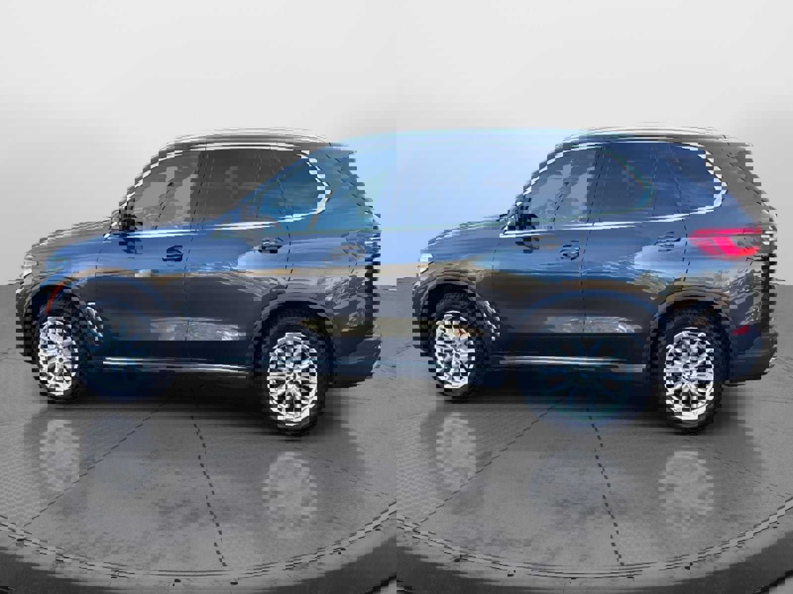 Used 2020 BMW X5 xDrive40i w/ Premium Package image 2