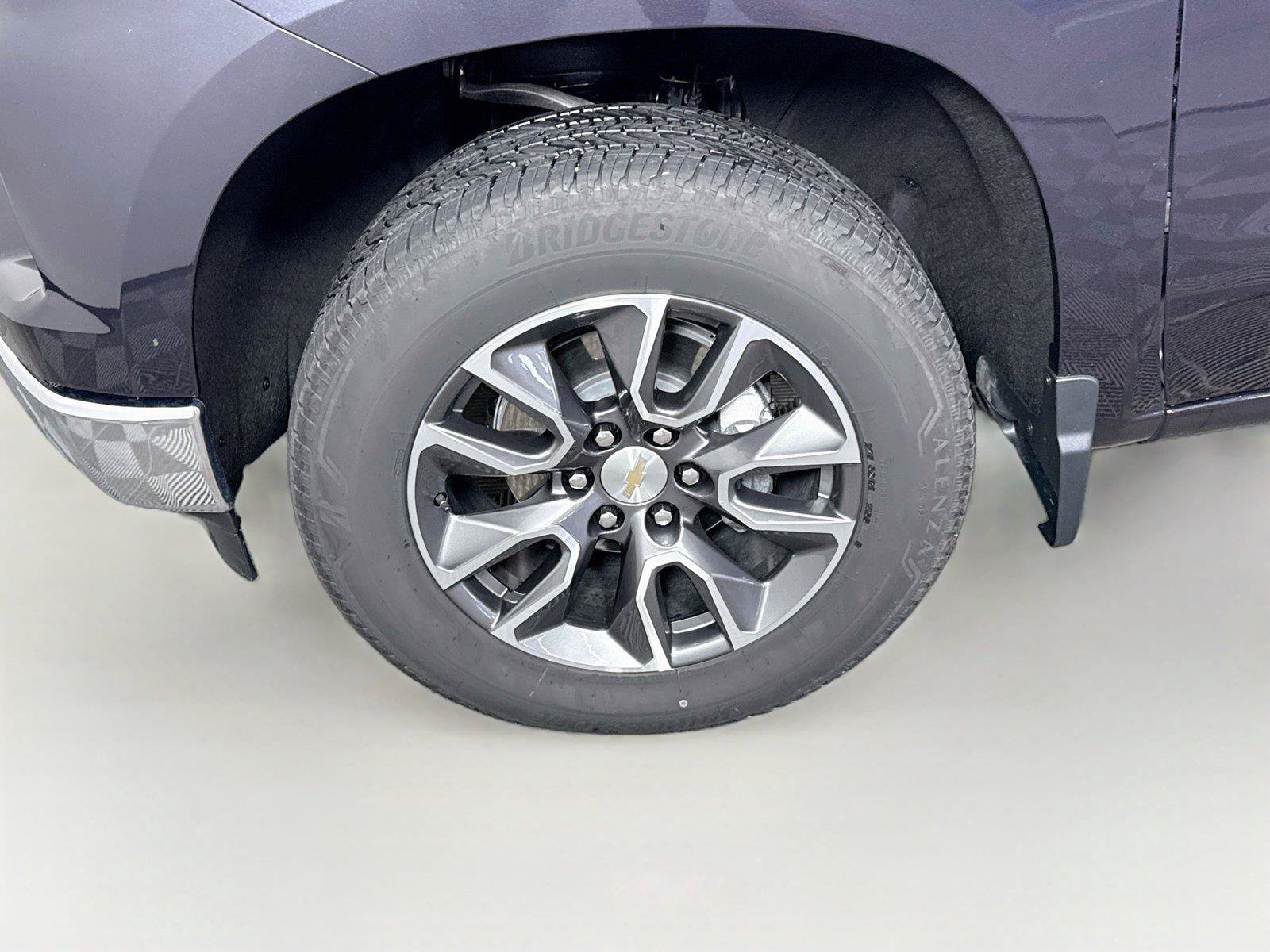 Used 2024 Chevrolet Silverado 1500 LT AWD/4WD image 23
