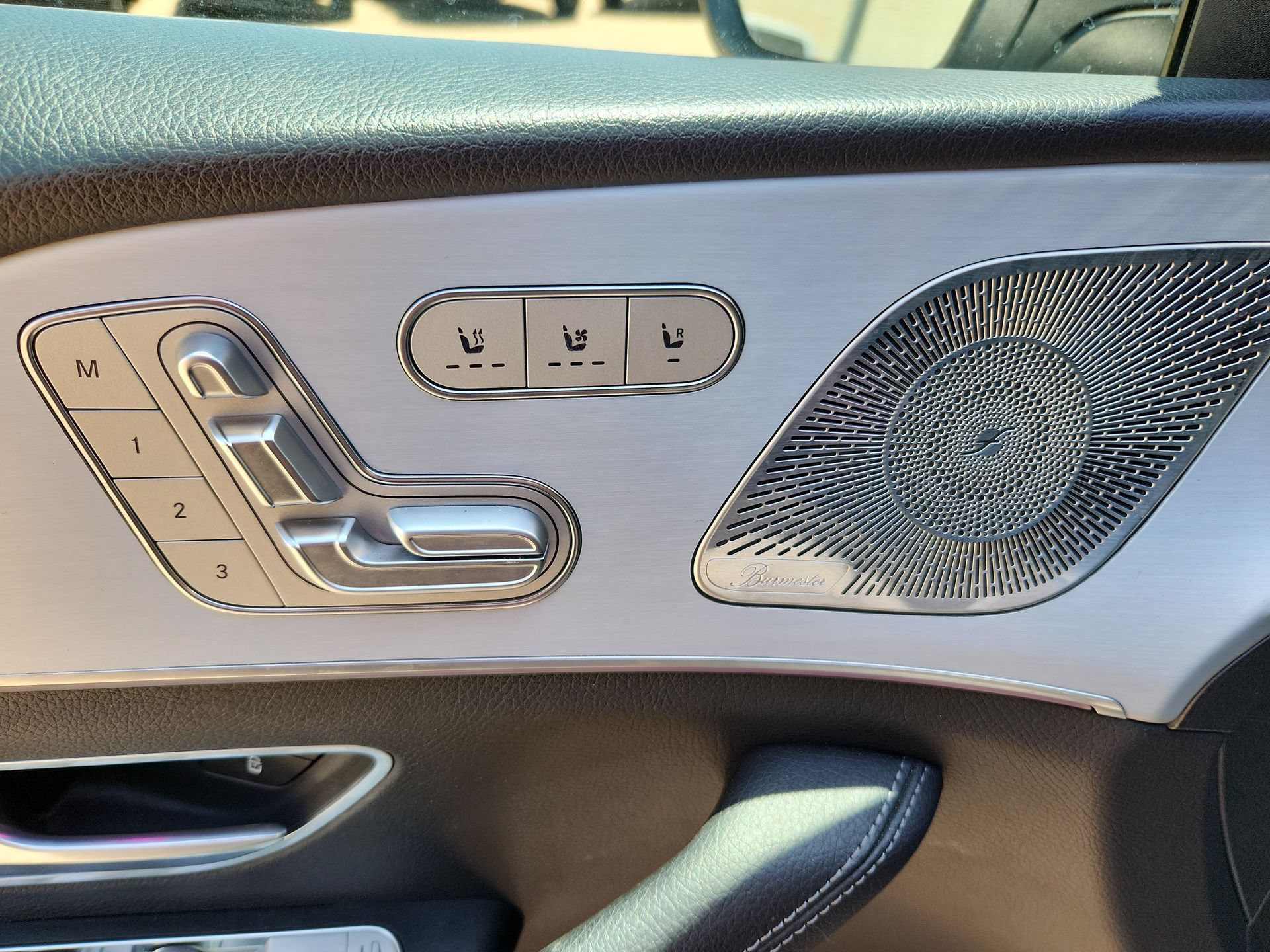Used 2025 Mercedes-Benz GLE 350 4MATIC image 17